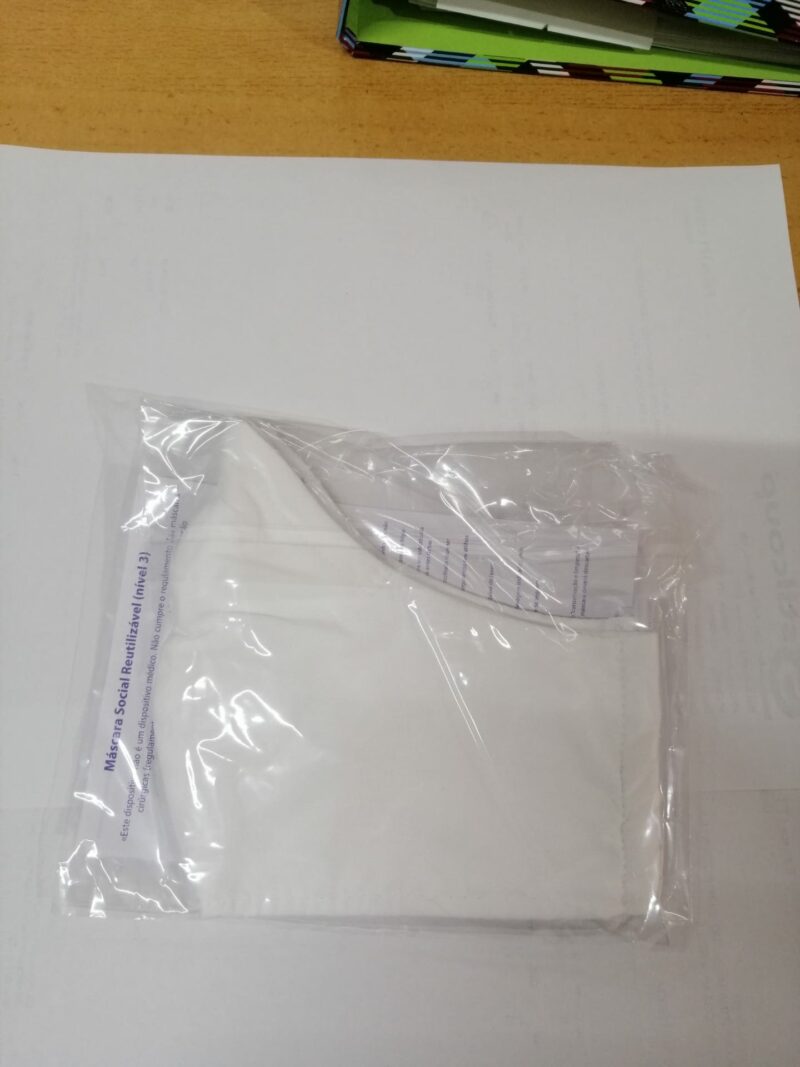 Máscara Social Reutilizável Certificada Lavável Branca - Image 2